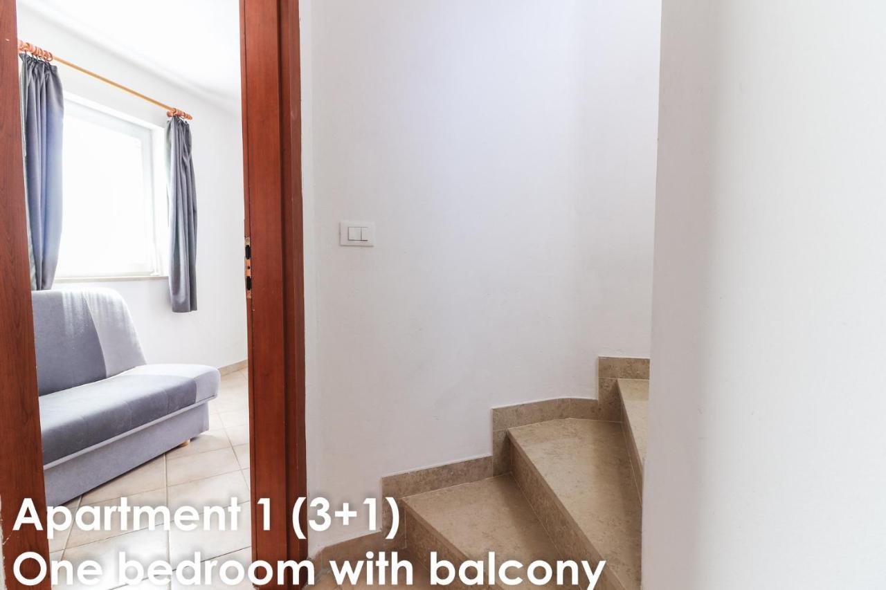 Sunshine Apartments Funtana With Balcony And Sea View Exterior foto