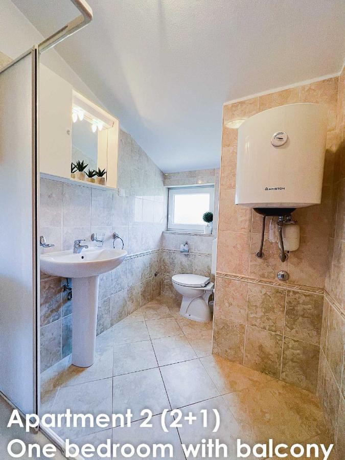 Sunshine Apartments Funtana With Balcony And Sea View Exterior foto