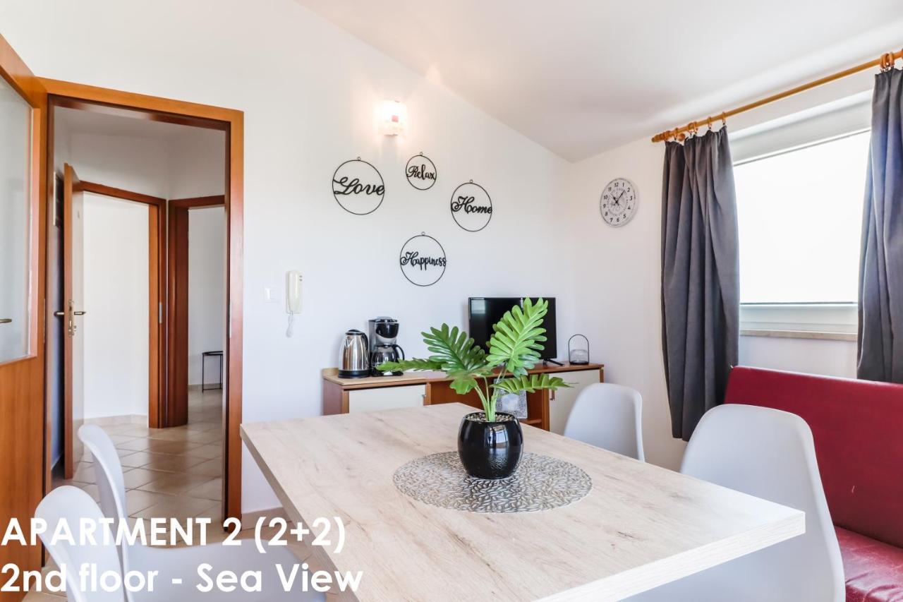 Sunshine Apartments Funtana With Balcony And Sea View Exterior foto