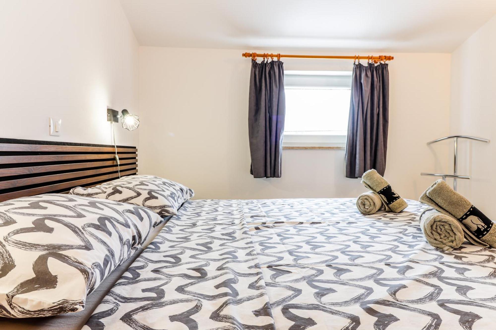 Sunshine Apartments Funtana With Balcony And Sea View Exterior foto