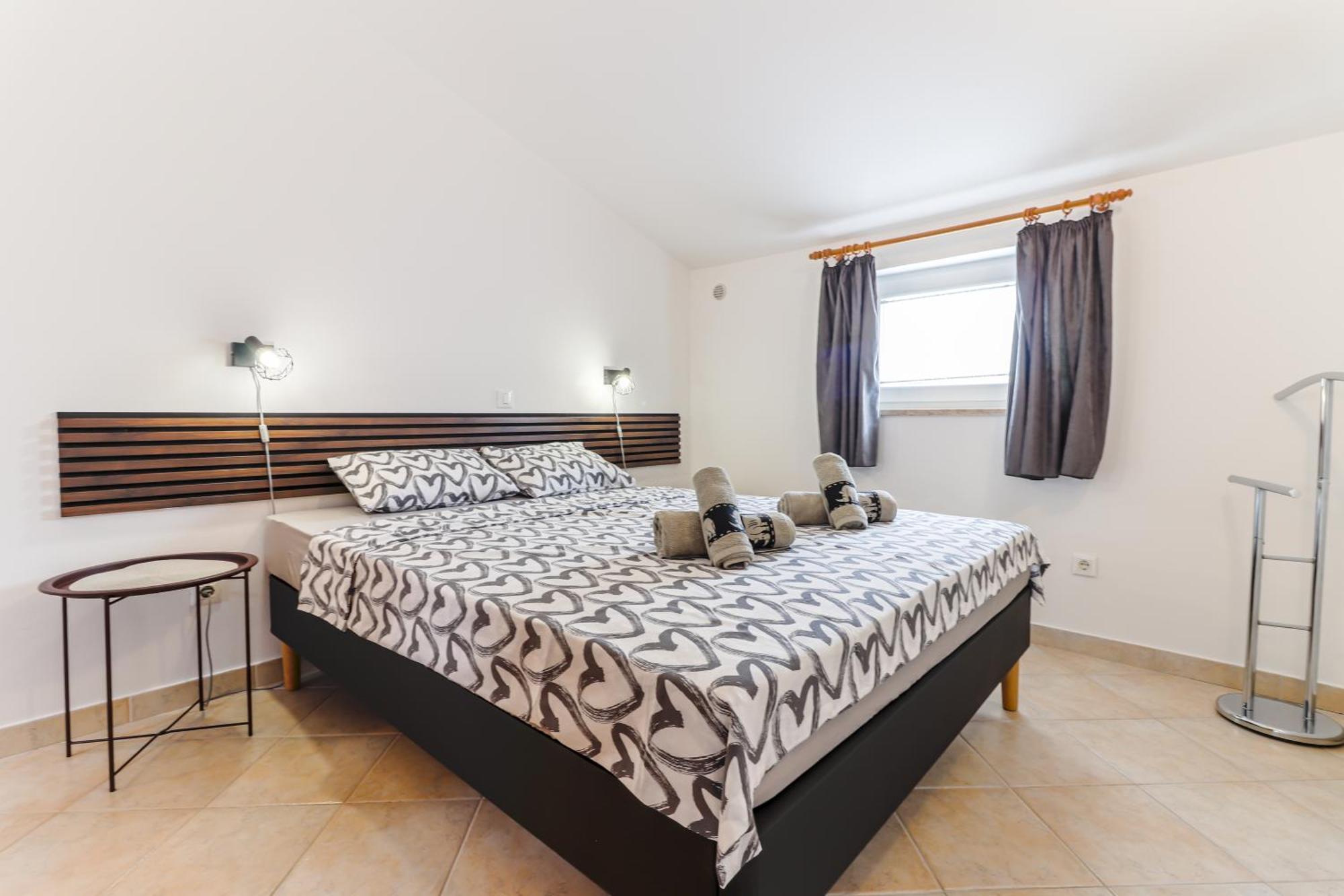 Sunshine Apartments Funtana With Balcony And Sea View Exterior foto